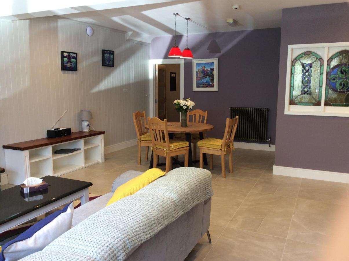 Quayside Luxury Roundstone